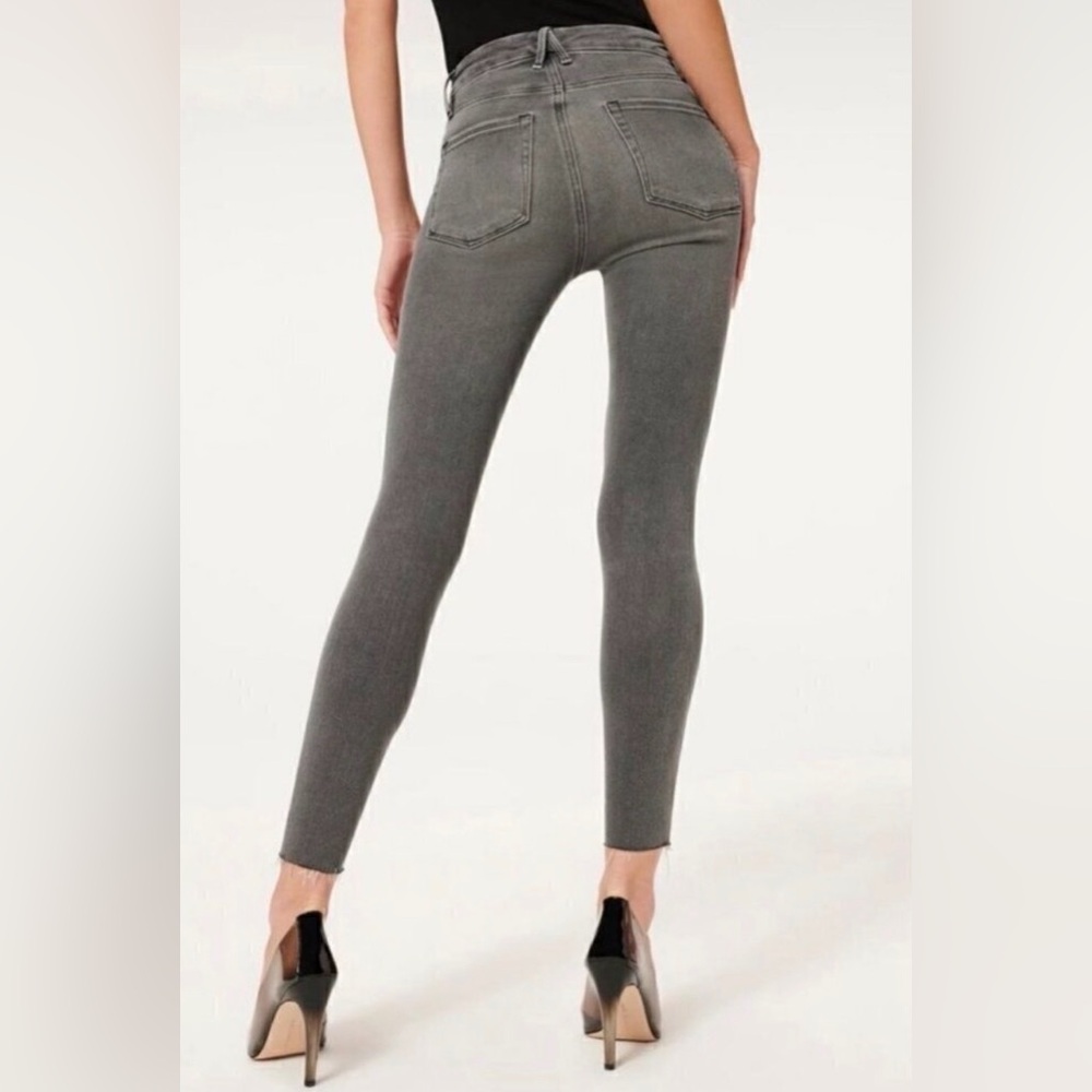 Good American Good Waist Crop Raw Hem Jeans Black180 Size 28 - Picture 6 of 11